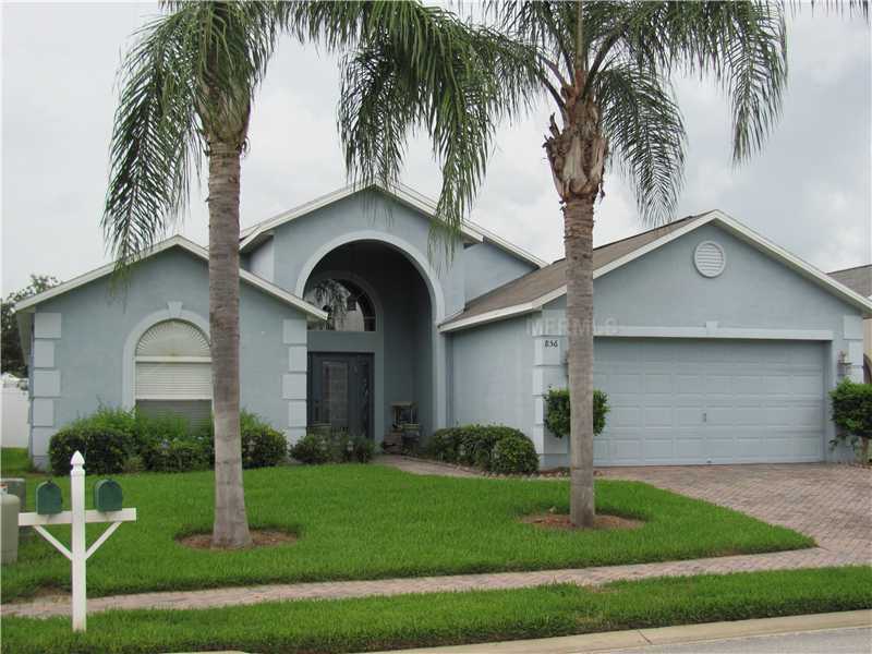 Property Photo: 856 Knightsbridge Circle FL 33896