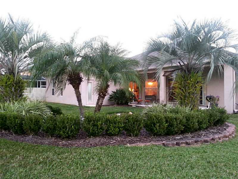 Property Photo:  9403 Whispering Meadows Lane  FL 32825 