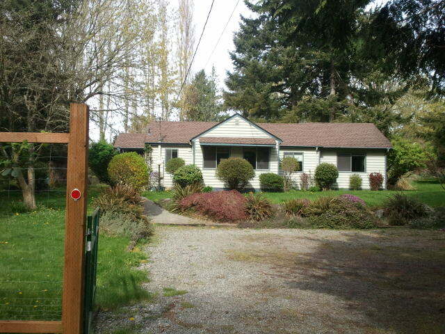 Property Photo: 7136 SW Point Robinson Rd WA 98070