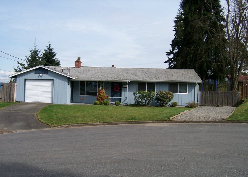 Property Photo:  28430 49th Ave S  WA 98001 