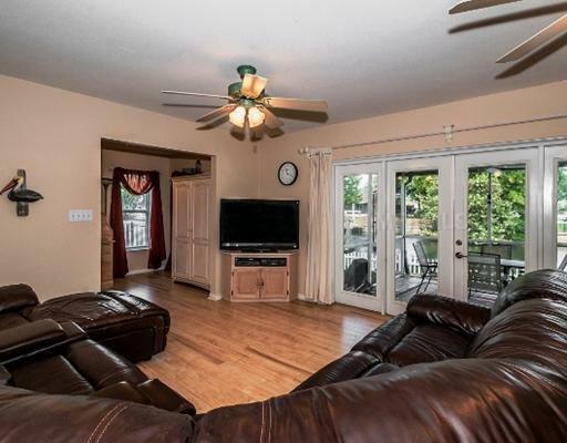 Property Photo:  1479 47th Avenue NE  FL 33703 