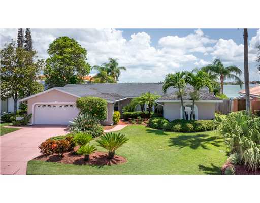 Property Photo: 6371 4th Palm Pt FL 33706