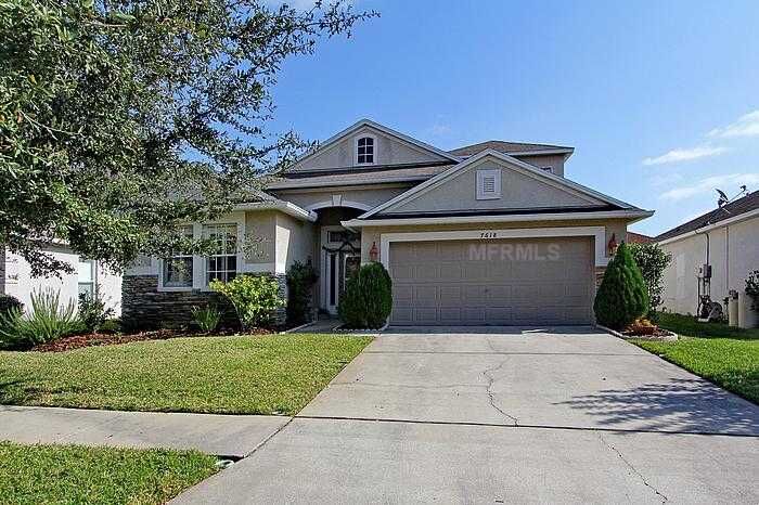 Property Photo:  7618 Citrus Blossom Drive  FL 34637 