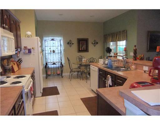 Property Photo:  710 Parsons Pointe Street  FL 33584 