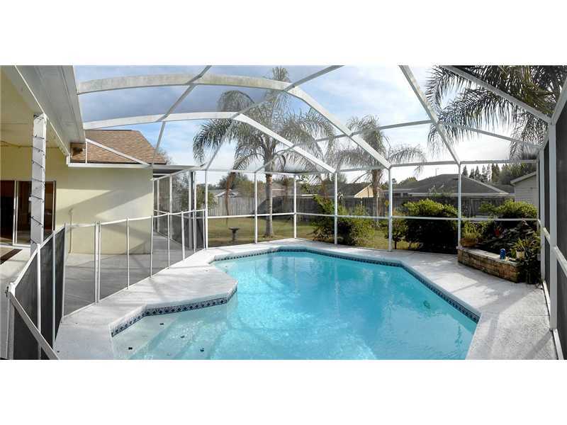 Property Photo:  10418 Sedgebrook Drive  FL 33569 