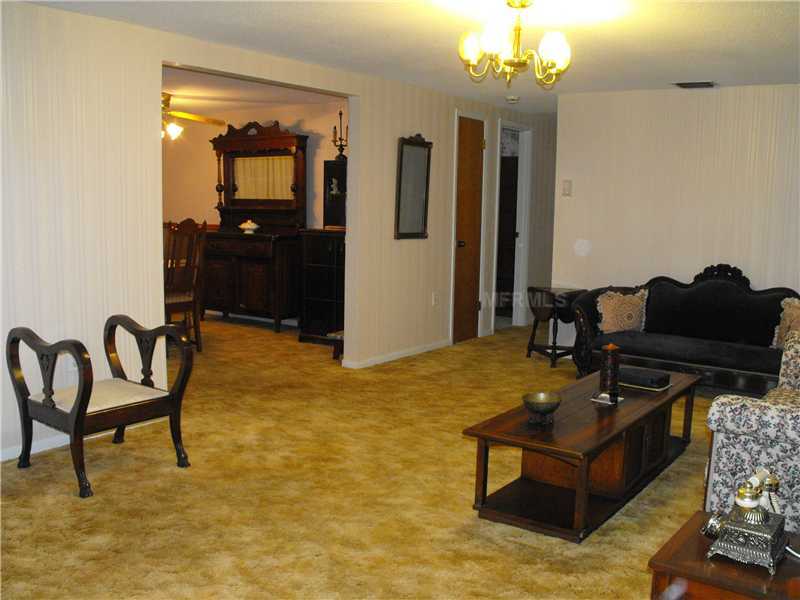 Property Photo: 4743 Benton Street FL 33859
