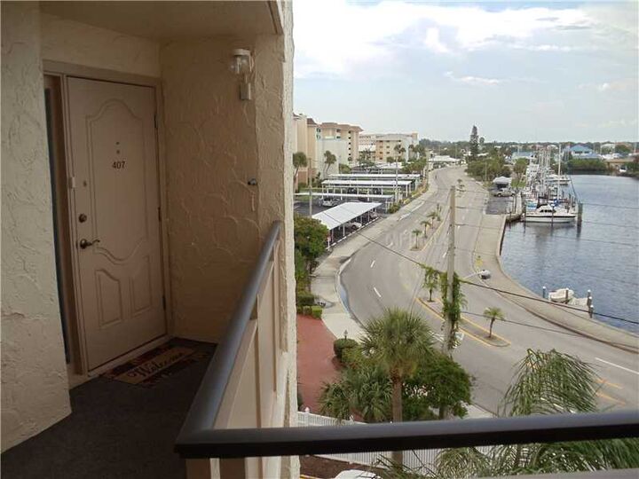 Property Photo:  840 The Esplanade 407  FL 34285 