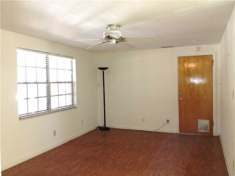 Property Photo:  10706 N Connechusett Road  FL 33617 