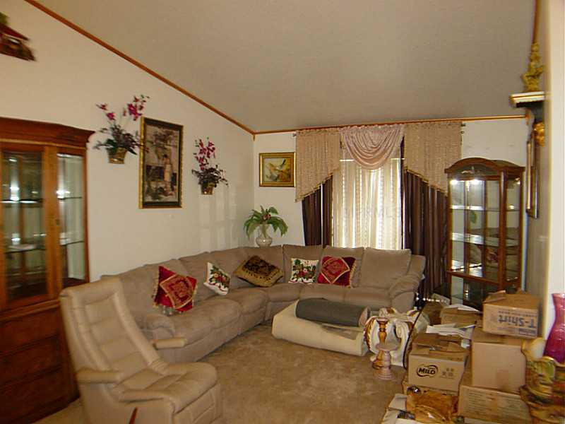 Property Photo:  18102 Muncie Place  FL 33558 