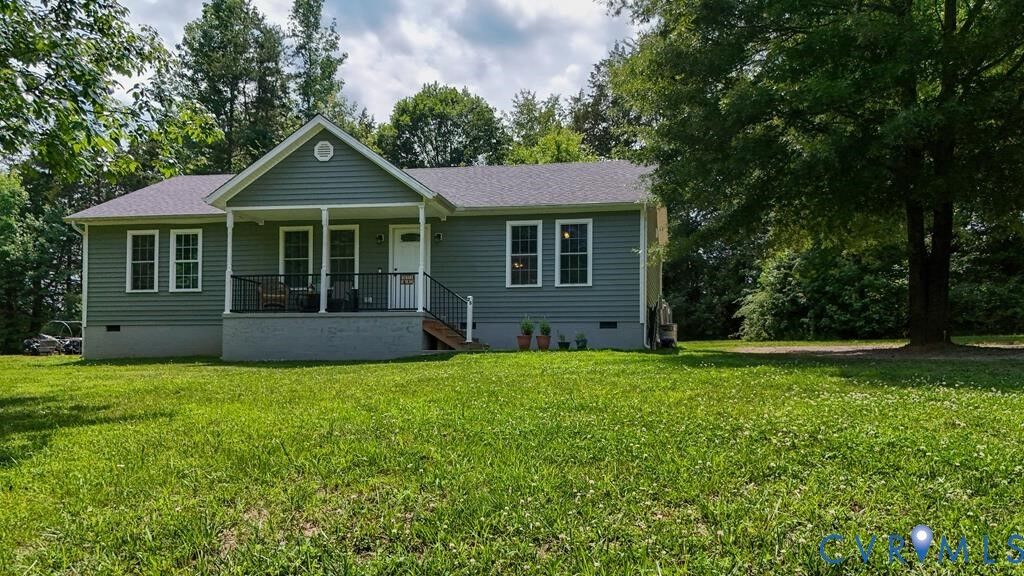 Property Photo: 25 Dogwood Lane VA 23040