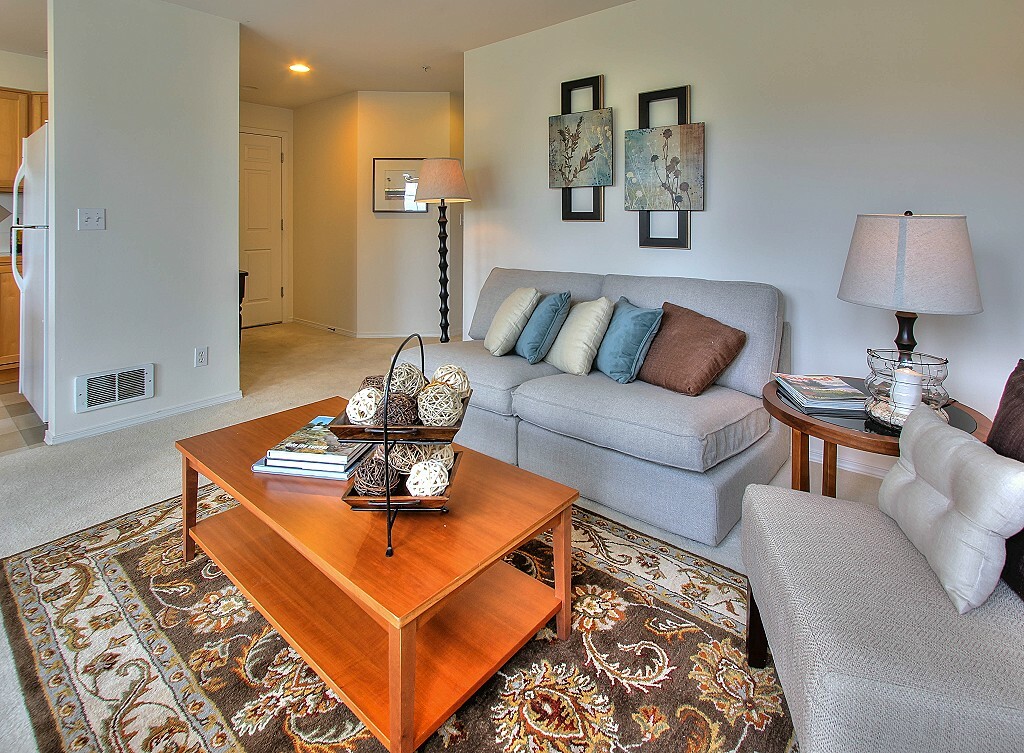 Property Photo: 4026 Stone Wy N 403 WA 98103