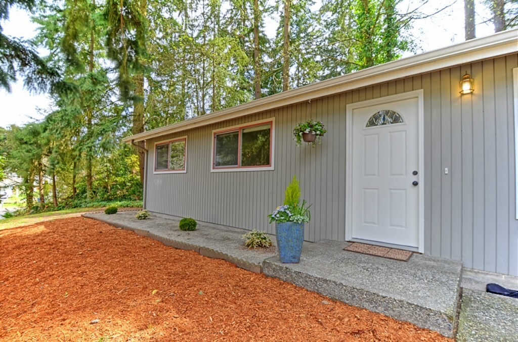 Property Photo:  7343 NE 150th St  WA 98028 