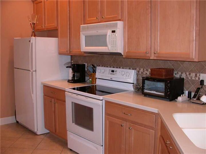 Property Photo: 11078 Batello Drive FL 34292