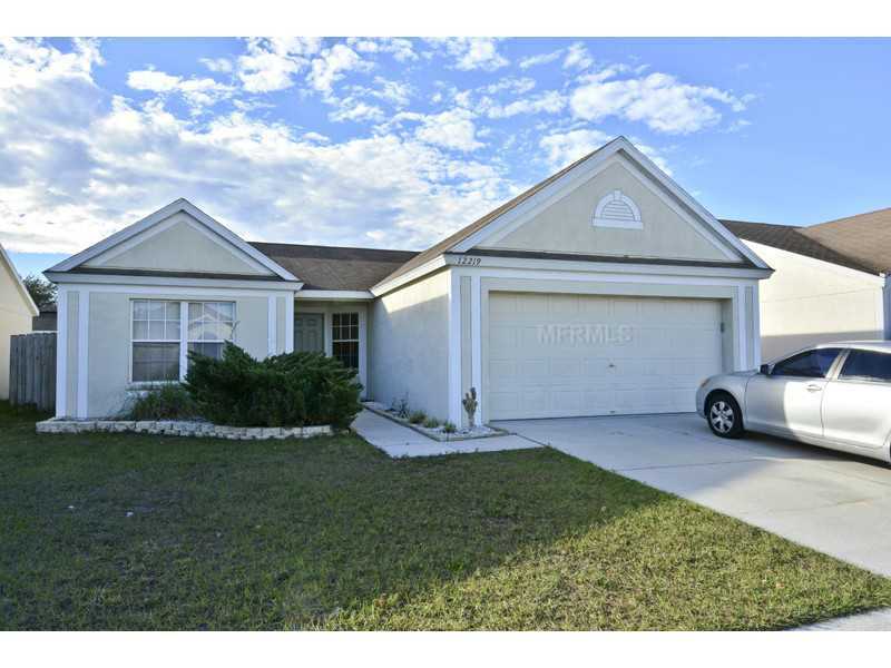 Property Photo:  12219 Dawn Vista Drive  FL 33578 