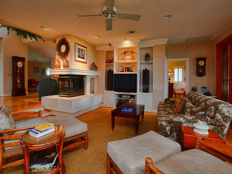 Property Photo:  305 Waterwood Drive  FL 34797 