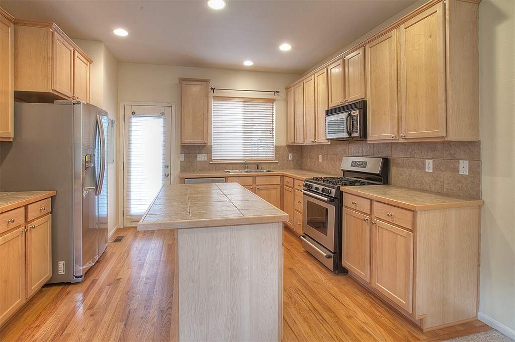 Property Photo:  10745 221st Lane NE  WA 98053 