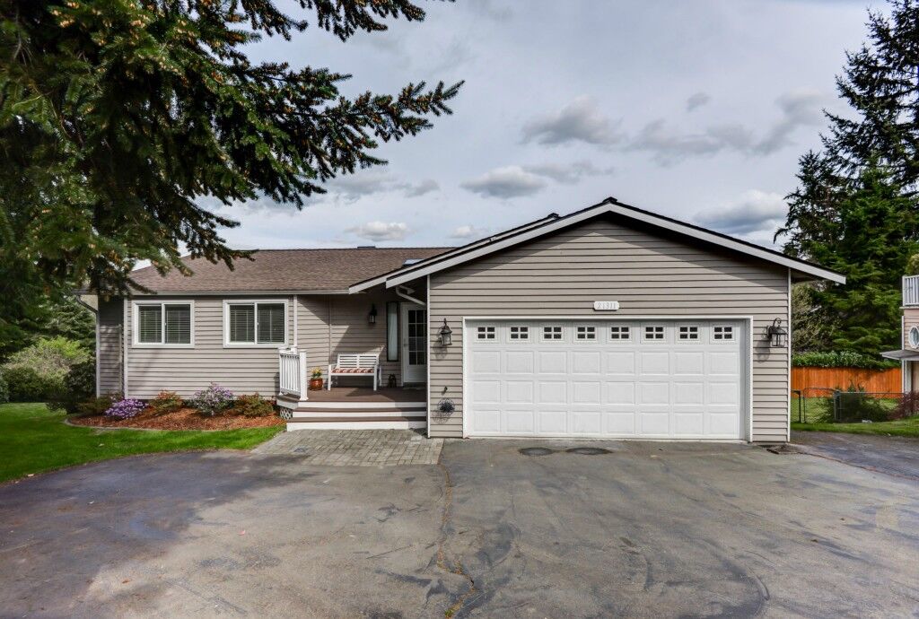 Property Photo: 21311 52nd Avenue SE WA 98072
