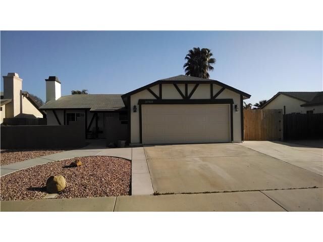 Property Photo:  3769 Nectarine Circle  CA 92058 