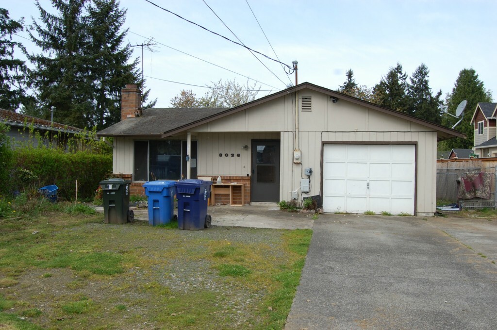 Property Photo:  8036 S D St  WA 98408 