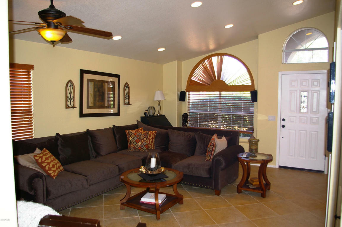 Property Photo:  9746 S Darrow Drive  AZ 85284 