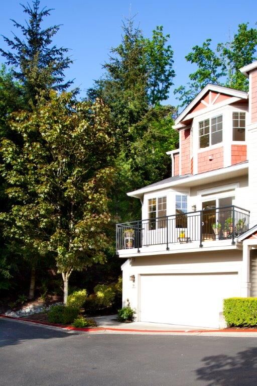 Property Photo:  2628 139th   Avenue SE 9  WA 98005 