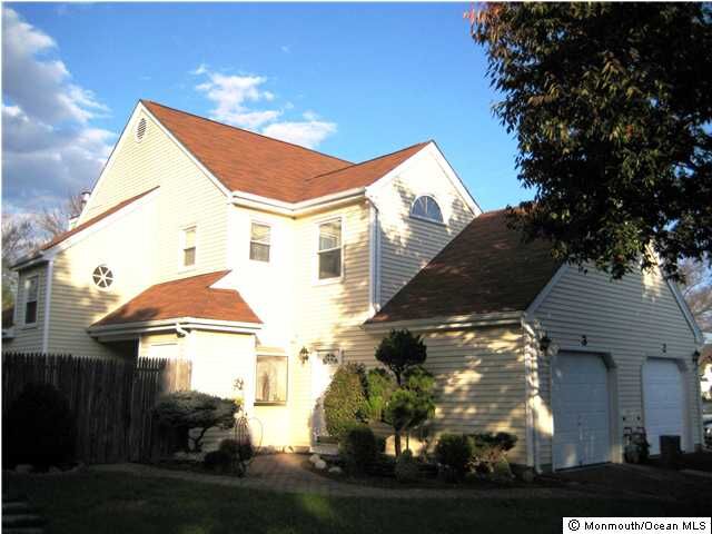 Property Photo:  3 Kilmer Court  NJ 07728 