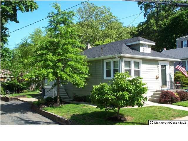 Property Photo:  7 Navesink Avenue  NJ 07716 