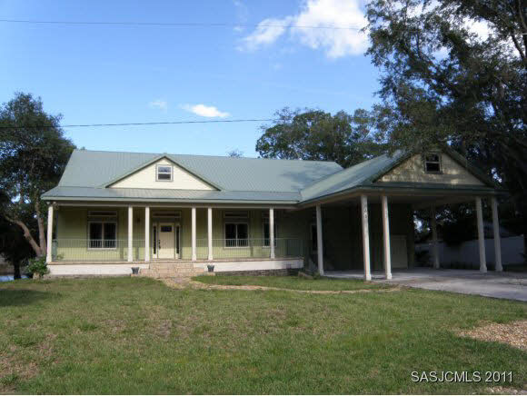 Property Photo: 668 Hansen Rd FL 32086