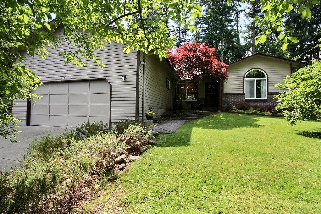 Property Photo:  14817 204th Ave SE  WA 98059 