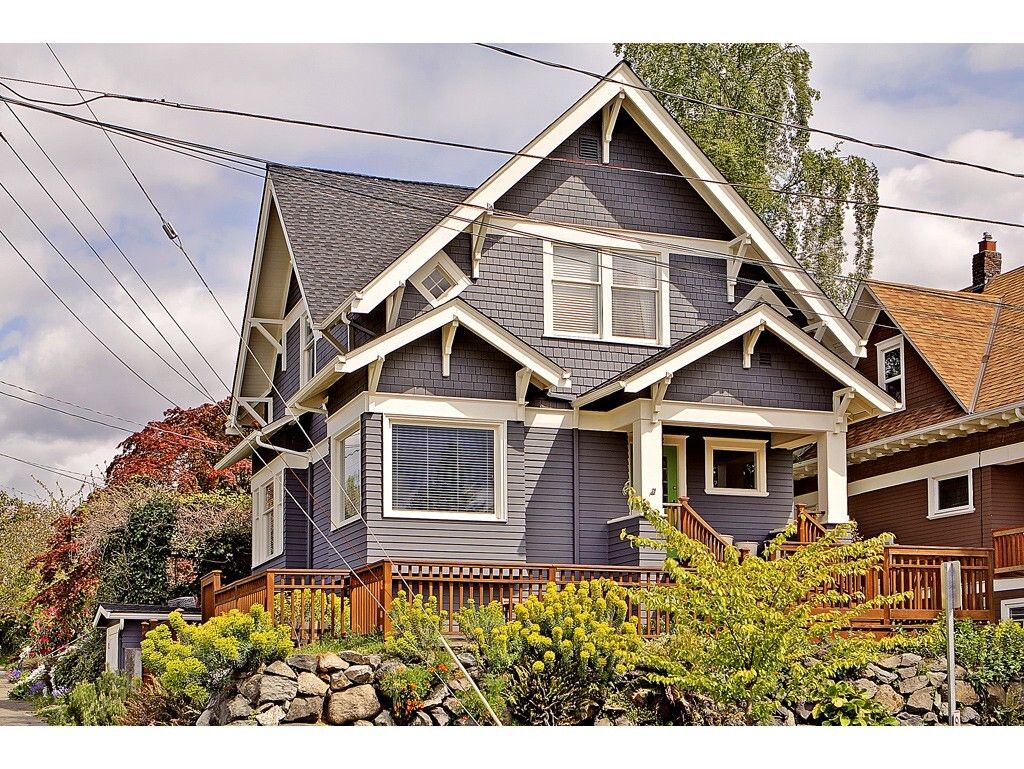 Property Photo: 2302 N 44th St WA 98103
