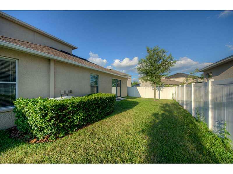 Property Photo:  2519 Cross More Street  FL 33594 