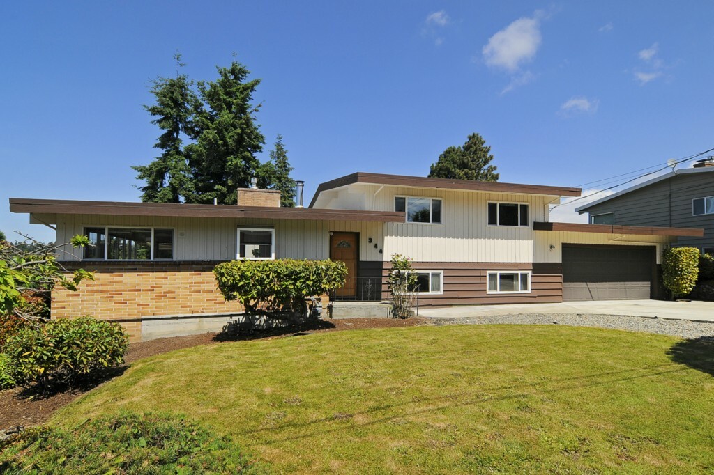 Property Photo:  344 SW 177th St  WA 98166 