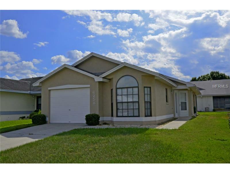 Property Photo: 6258 Peacock Run FL 33809