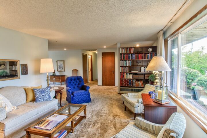 Property Photo:  1532 E Hazel St  WA 98274 