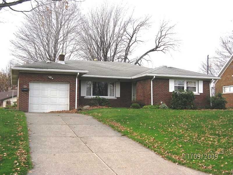 Property Photo:  180 Lake Cliff Drive  PA 16511 