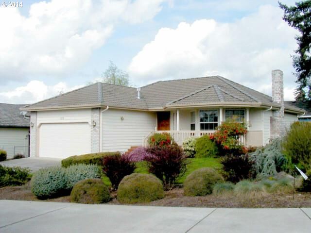 Property Photo:  114 NW 95th Cir  WA 98665 