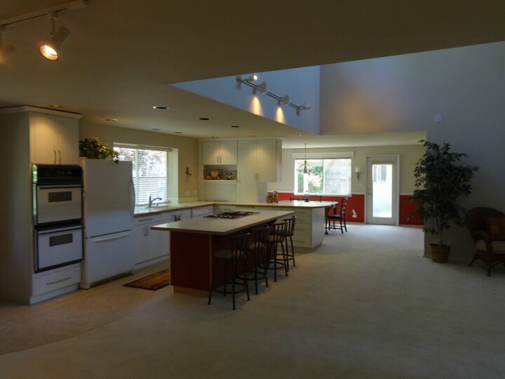 Property Photo:  108 T St NE  WA 98002 
