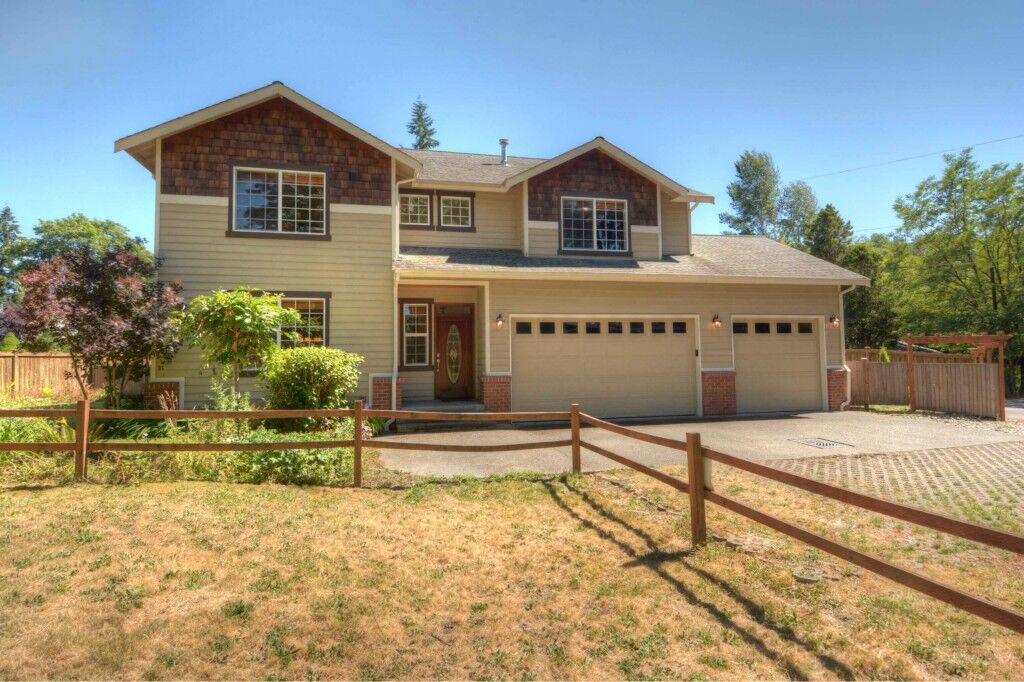Property Photo:  7022 NE 204 St  WA 98028 