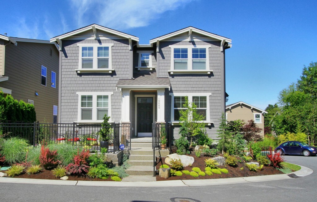 Property Photo: 10605 NE 65th Lane WA 98033