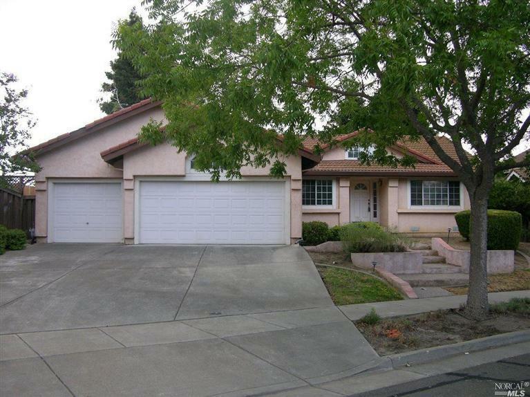 Property Photo:  2808 Silver Fox Circle  CA 94534 