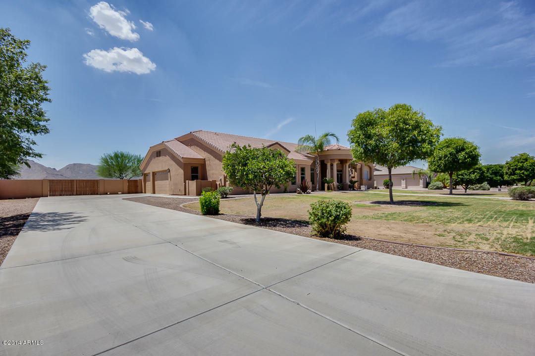 Property Photo:  20955 E Orchard Lane  AZ 85142 