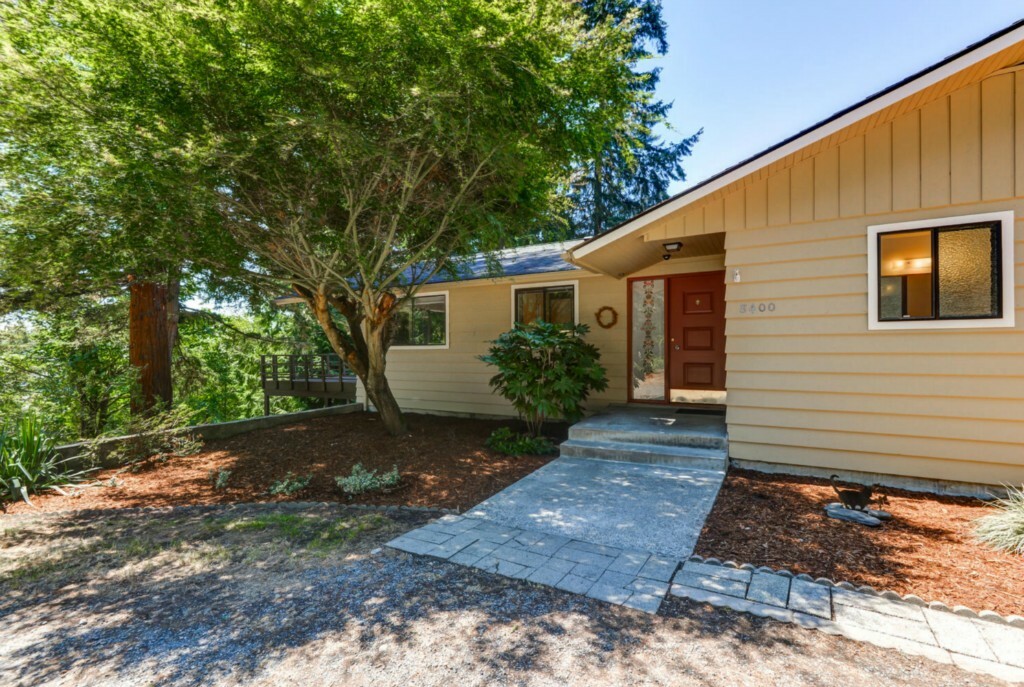 Property Photo:  8400 NE 190th St  WA 98011 