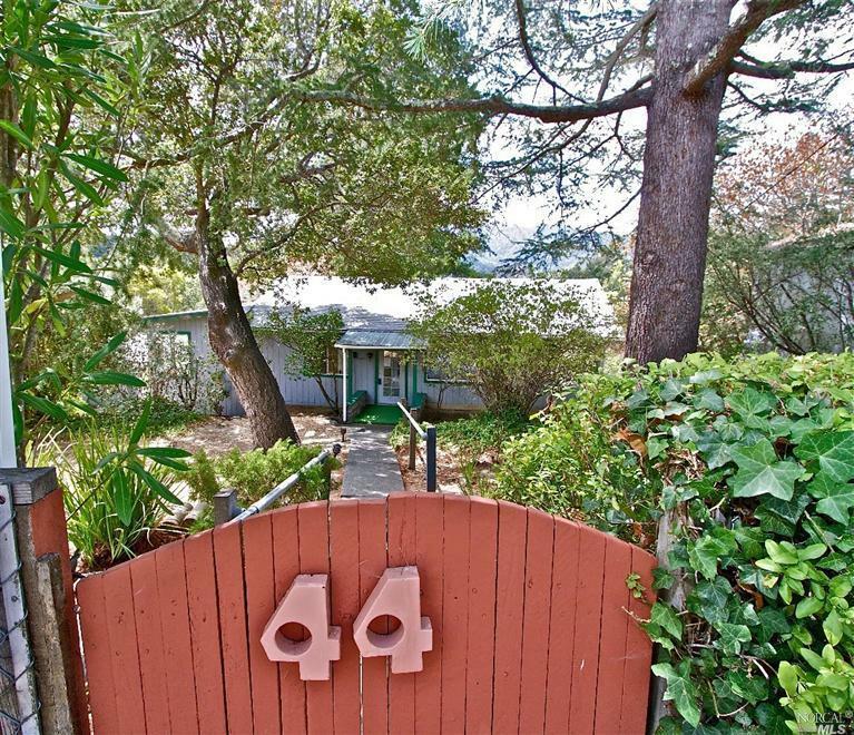 Property Photo: 44 Crooked Avenue CA 94960