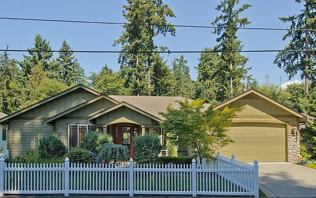 Property Photo: 3436 NE 17th Place WA 98056