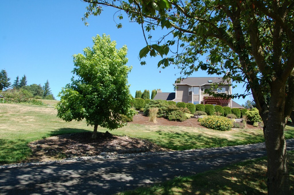 Property Photo: 7411 Foster Slough Rd WA 98290