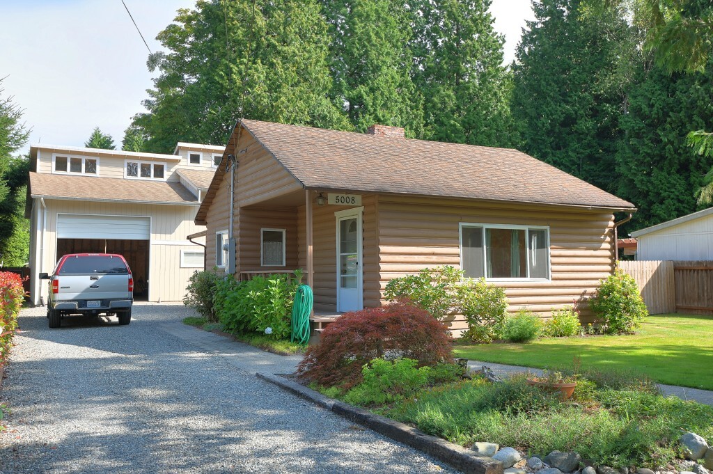 Property Photo: 5008 Alder St WA 98230