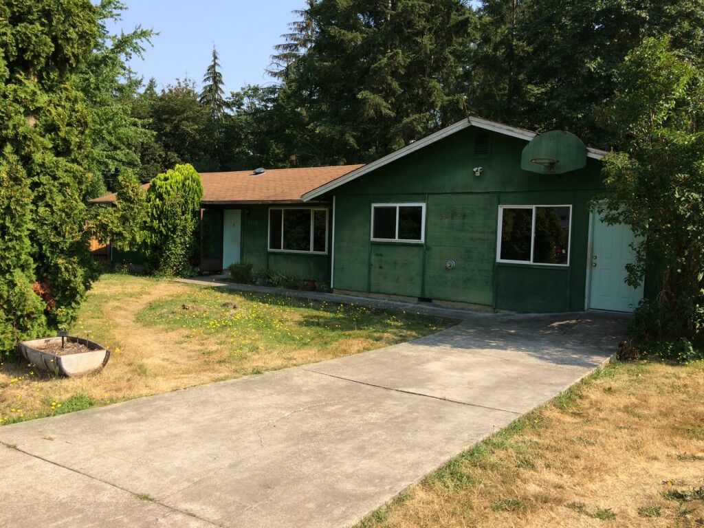 Property Photo: 24920 237th Avenue SE WA 98038