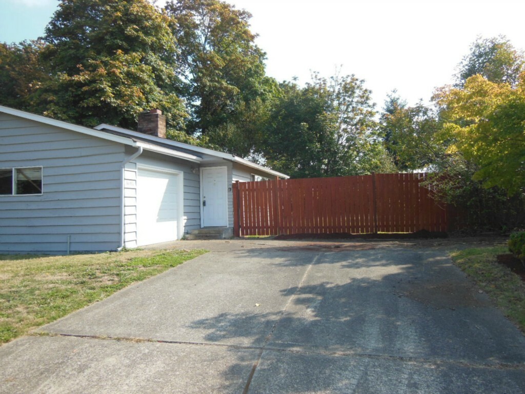 Property Photo:  6101 29th St NE  WA 98422 
