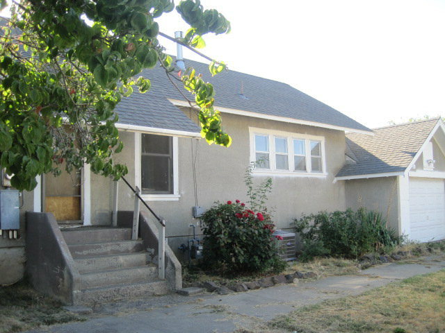 Property Photo:  1304 Ruth Street  WA 99362 