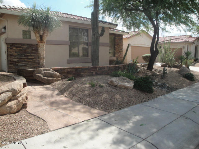 Property Photo: 5915 W Straight Arrow Lane AZ 85083